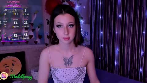 Snapshot of anna_de_fox chatting on 02-22-25, 11:57 Anna online show from 02-22-25, 11:57
