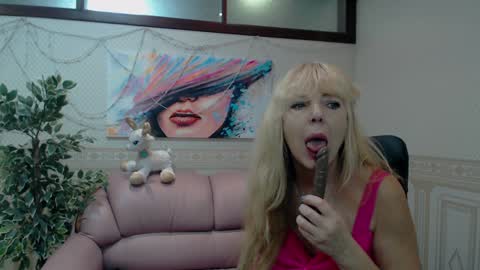 Anna Ditrih online show from 01-09-25, 01:13