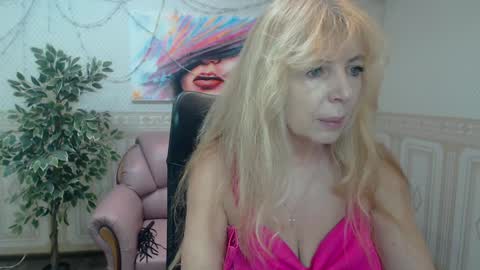 Anna Ditrih online show from 01-15-25, 12:36