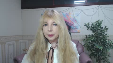 Anna Ditrih online show from 01-22-25, 12:27