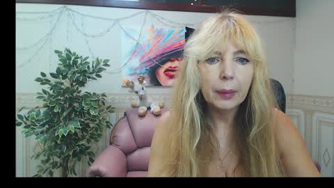 Anna Ditrih online show from 01-23-25, 12:30