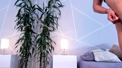 Snapshot of anna_joness chatting on 01-28-25, 03:14 Anna online show from 01-28-25, 03:14
