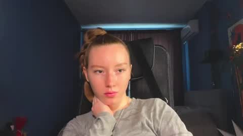 Snapshot of anna_kare chatting on 04-24-26, 01:13 Anna online show from 04-24-26, 01:13