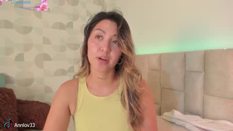 Snapshot of anna_loveu chatting on 09-26-25, 09:52 Ana Lucia online show from 09-26-25, 09:52