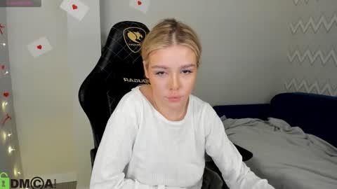 Snapshot of anna_robinson chatting on 02-23-26, 09:17 Anna online show from 02-23-26, 09:17