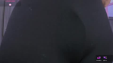 Snapshot of anna_ross_ chatting on 03-25-26, 03:29 Anna independent model online show from 03-25-26, 03:29