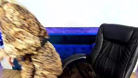 Snapshot of anna_snow9 chatting on 09-10-25, 06:41 anna_snow9 online show from 09-10-25, 06:41