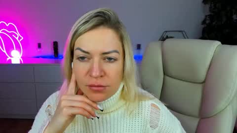 Snapshot of anna_snow9 chatting on 10-22-25, 06:02 anna_snow9 online show from 10-22-25, 06:02