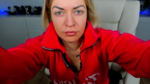 Snapshot of anna_snow9 chatting on 12-22-25, 06:32 anna_snow9 online show from 12-22-25, 06:32