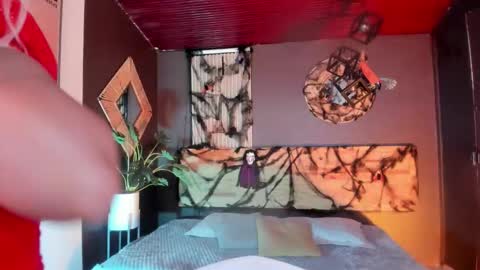 Anna online show from 10-30-25, 03:08