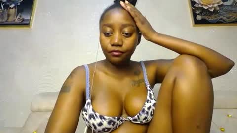 Annabel online show from 02-11-25, 12:17