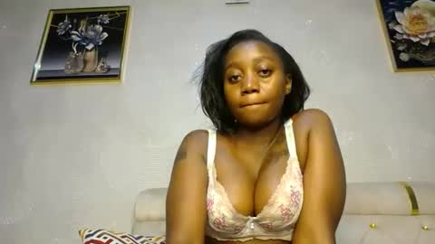 Annabel online show from 02-13-25, 03:18