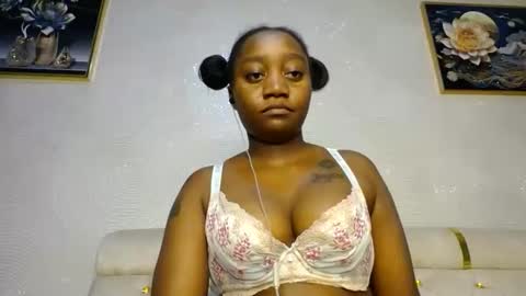 Annabel online show from 02-18-25, 08:47