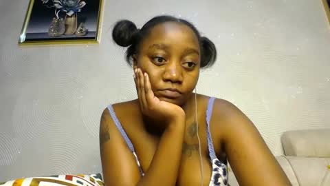 Annabel online show from 02-21-25, 01:11