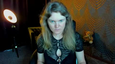 Snapshot of annabel_xxx chatting on 05-14-26, 05:42 Annabel online show from 05-14-26, 05:42