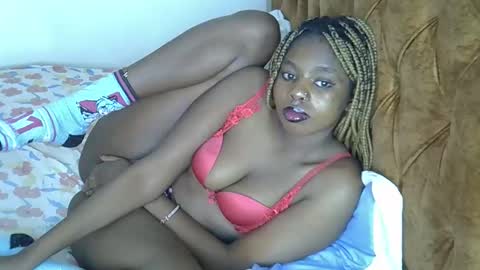 Snapshot of annabellapretty chatting on 11-20-25, 01:06 annabellapretty online show from 11-20-25, 01:06