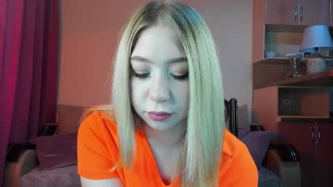 Annabelle online show from 02-04-25, 11:38