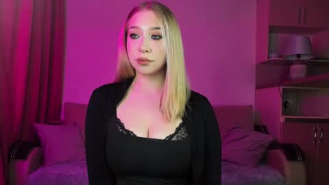 Annabelle online show from 02-08-25, 05:29