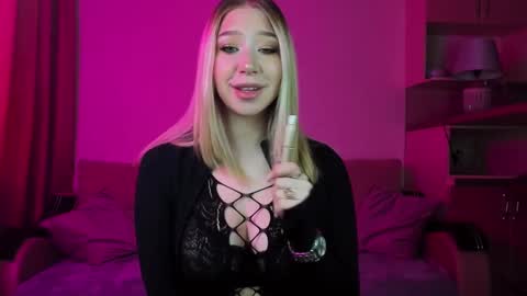 Annabelle online show from 02-10-25, 05:47