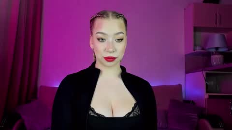 Annabelle online show from 02-19-25, 04:55