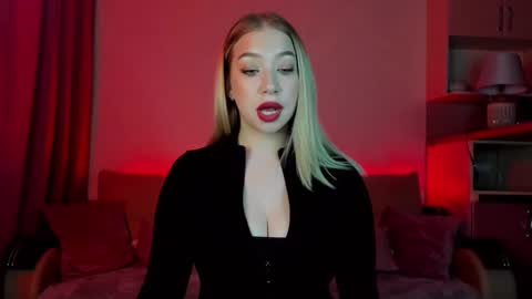 Annabelle online show from 02-22-25, 05:57