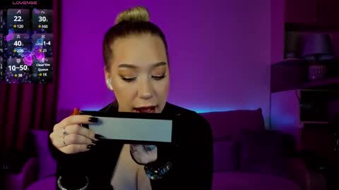 Annabelle online show from 02-27-25, 02:54
