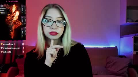 Annabelle online show from 03-11-25, 05:46