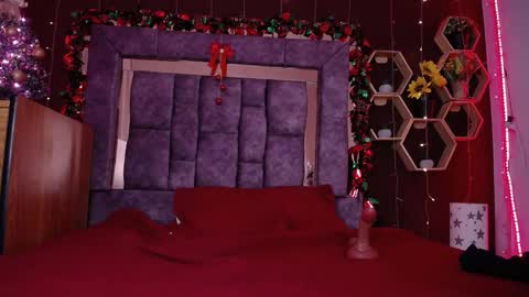 Anna online show from 12-12-24, 11:03