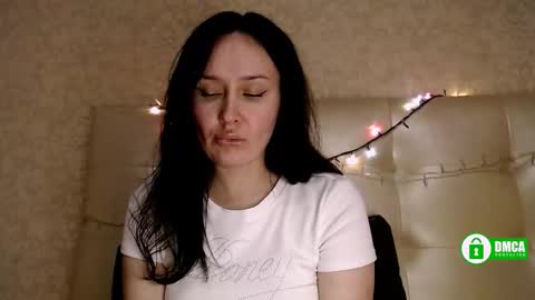 Snapshot of annabloempje chatting on 10-14-25, 10:21 Anna online show from 10-14-25, 10:21