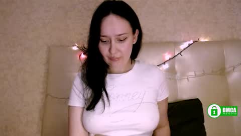 Snapshot of annabloempje chatting on 10-22-25, 08:30 Anna online show from 10-22-25, 08:30