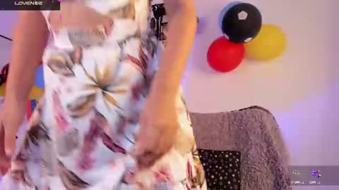 Anna online show from 06-17-26, 12:40