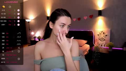 Anna online show from 09-11-25, 02:22