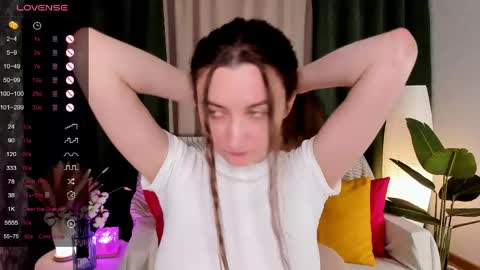 Snapshot of annacooleman_ chatting on 05-08-26, 02:28 Anna online show from 05-08-26, 02:28