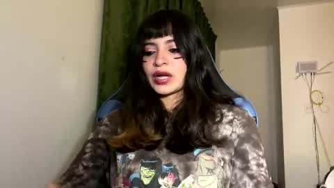 Snapshot of annacrow chatting on 01-08-26, 06:16 Anna online show from 01-08-26, 06:16