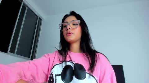 annafoox_ online show from 02-05-25, 07:39