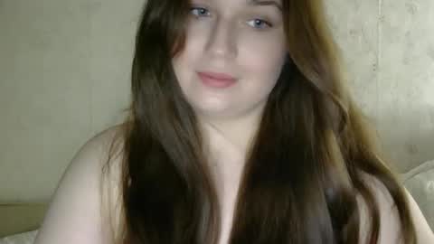 Snapshot of annagoldy3 chatting on 05-24-26, 10:15 Anna online show from 05-24-26, 10:15
