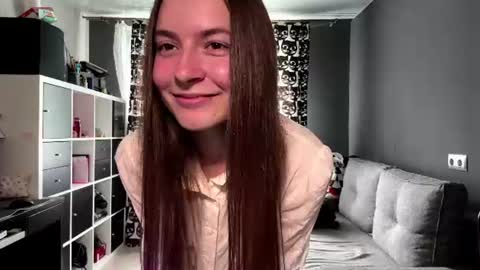 Anna online show from 07-01-26, 07:54