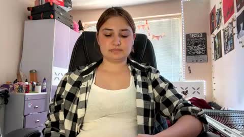 Snapshot of annamaedressel chatting on 07-11-26, 11:13 Elizabeth online show from 07-11-26, 11:13