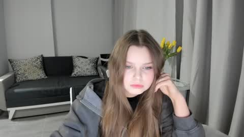 Snapshot of annaneon chatting on 02-16-25, 04:32 Anna online show from 02-16-25, 04:32