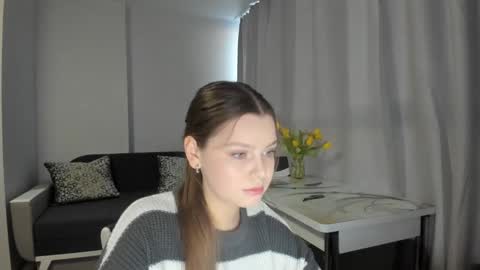 Snapshot of annaneon chatting on 02-21-25, 03:21 Anna online show from 02-21-25, 03:21