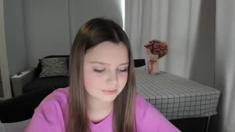 Snapshot of annaneon chatting on 03-12-25, 01:30 Anna online show from 03-12-25, 01:30