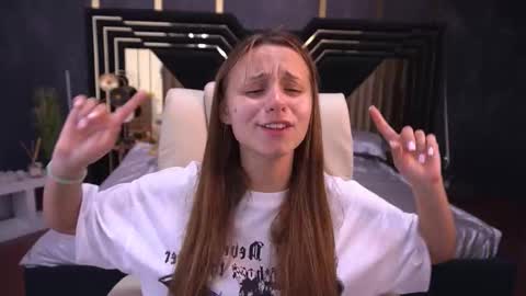 Anna online show from 09-23-25, 08:45