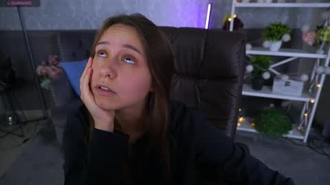 Anna online show from 10-08-25, 07:55