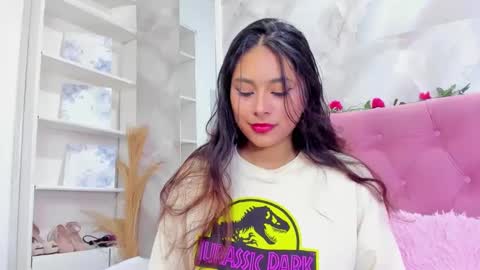 Snapshot of annaqueen_ chatting on 10-11-25, 04:38 Anna online show from 10-11-25, 04:38