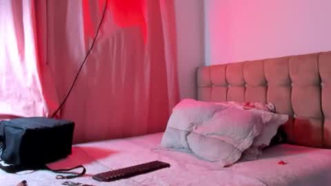 Snapshot of annaraquel_ chatting on 03-23-26, 02:37 anna online show from 03-23-26, 02:37