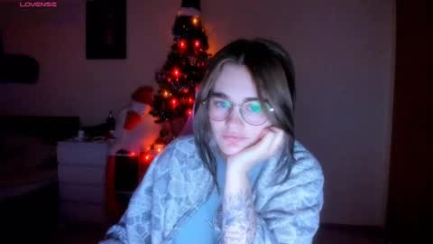 Snapshot of annaroading chatting on 12-30-24, 07:32 AnnaRoading online show from 12-30-24, 07:32