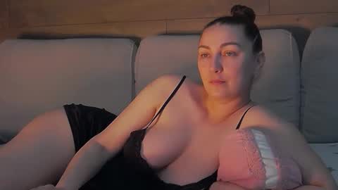 annasplash online show from 05-07-26, 04:51