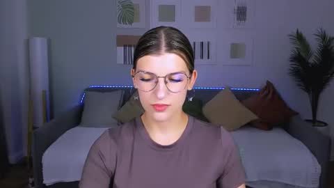 Im Anna online show from 06-10-26, 03:50