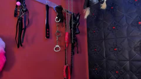  Annavi  online show from 12-15-25, 07:40