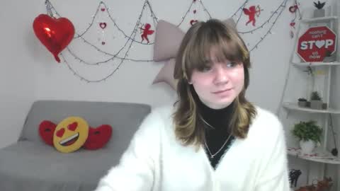 Snapshot of annawestt chatting on 02-07-26, 06:28 Anna online show from 02-07-26, 06:28